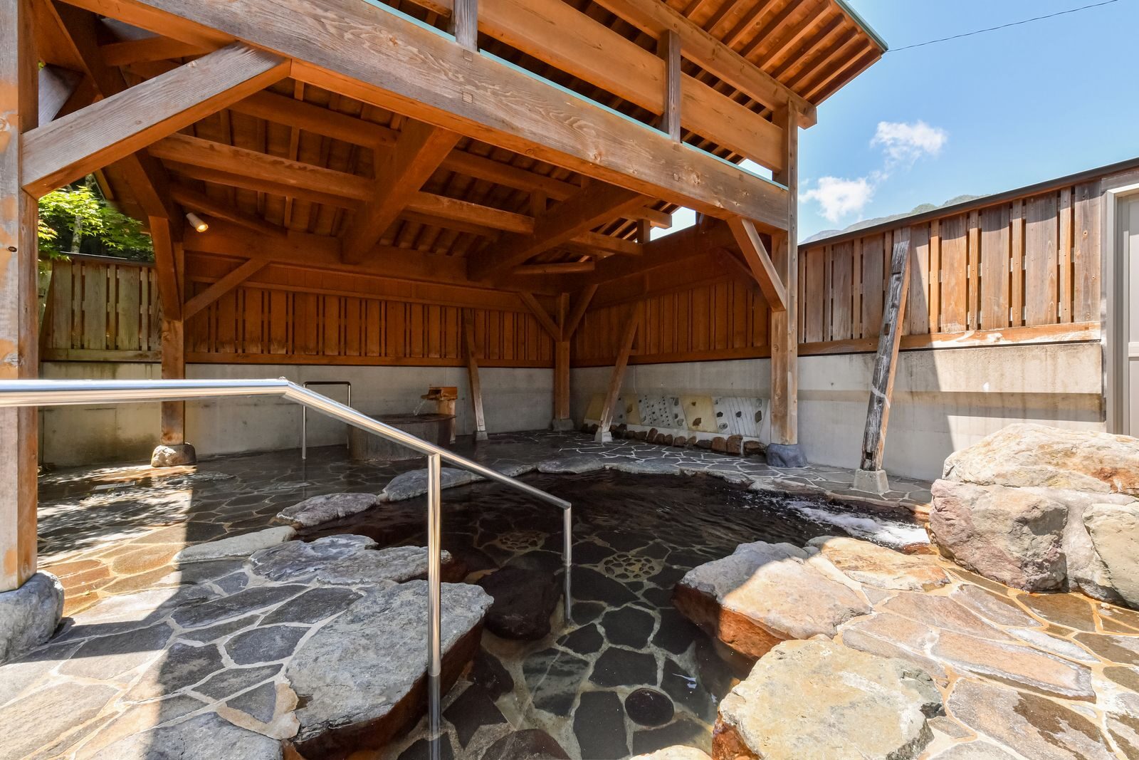 平成の湯 露天風呂